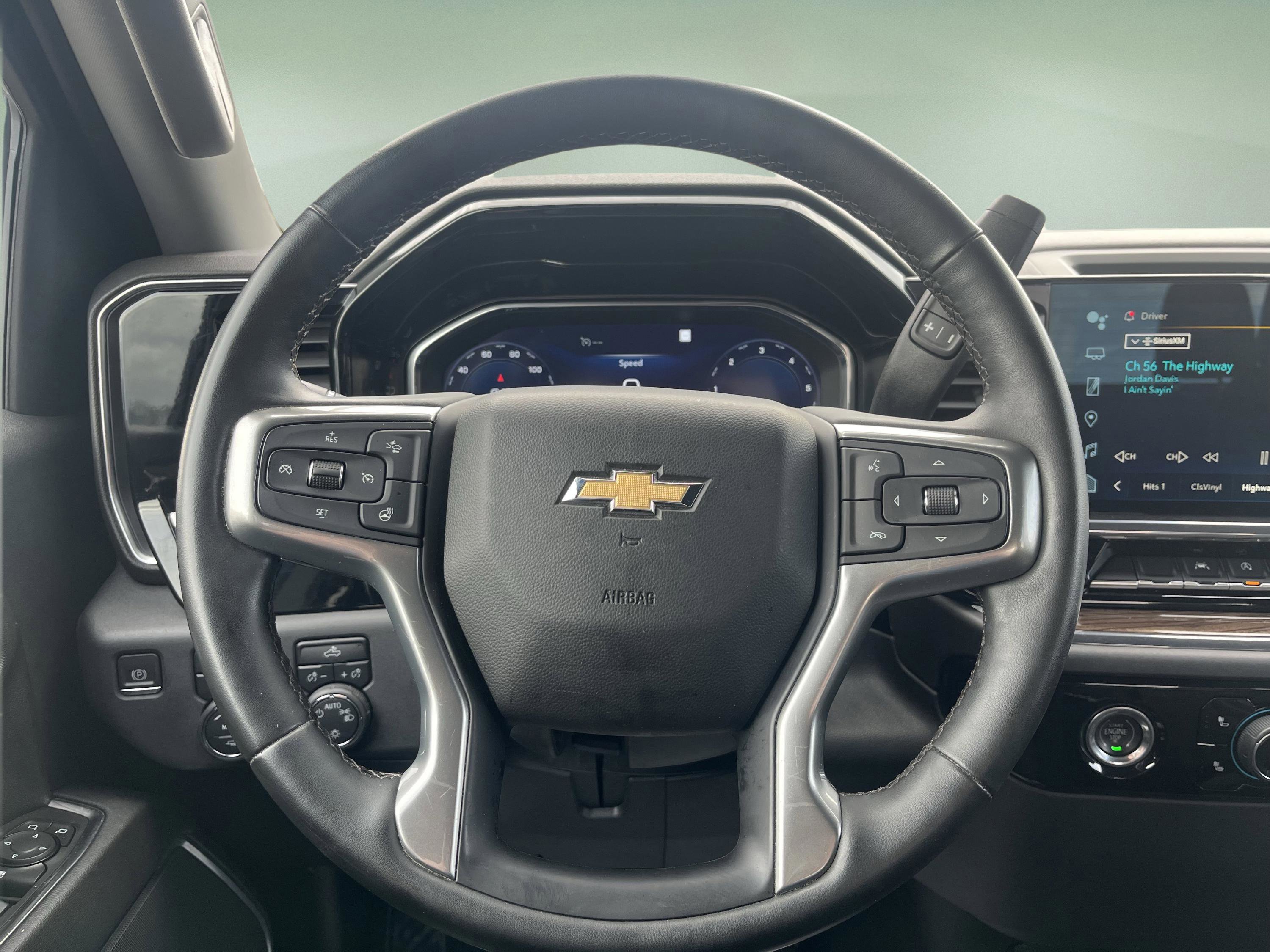 Used 2023 Chevrolet Silverado 1500 LT AWD/4WD image 15