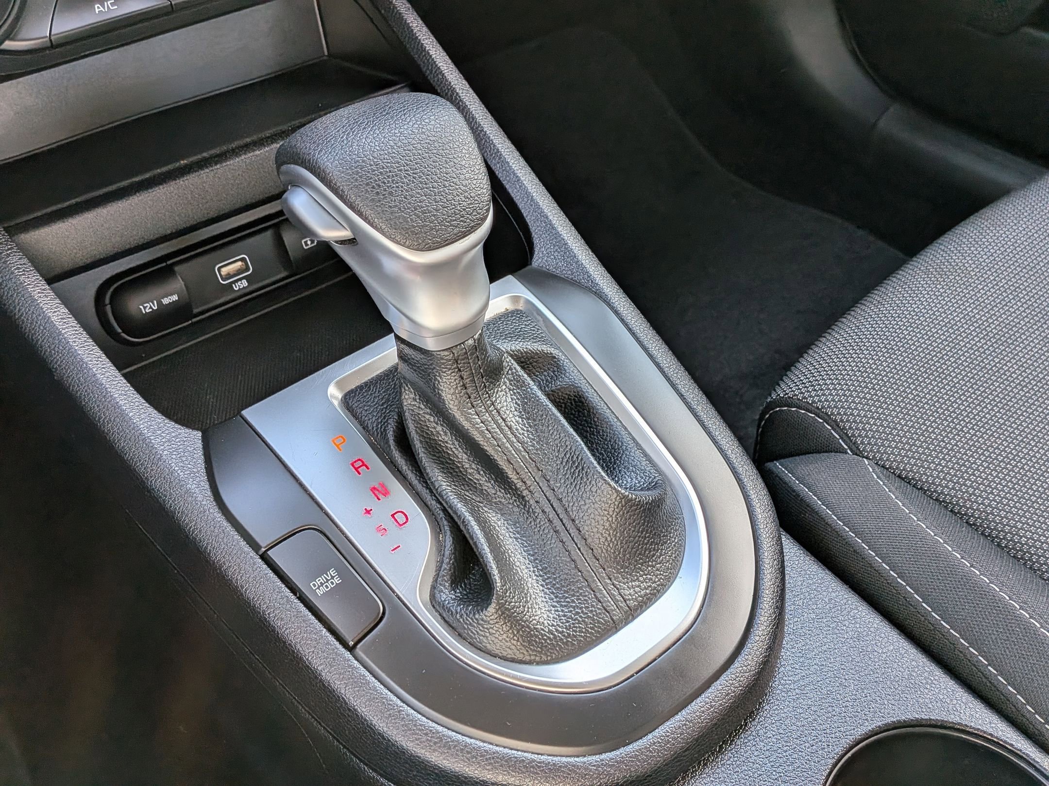 Used 2024 Kia Forte LXS FWD image 25