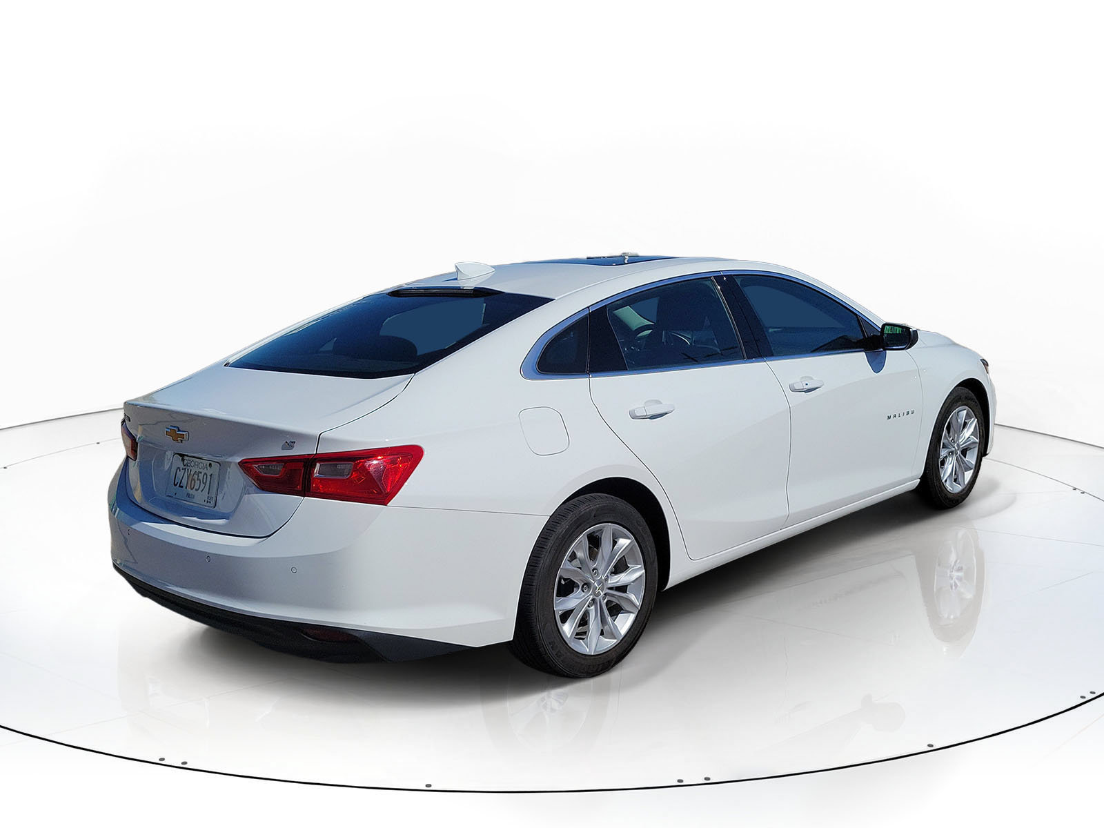 Used 2024 Chevrolet Malibu LT FWD image 3