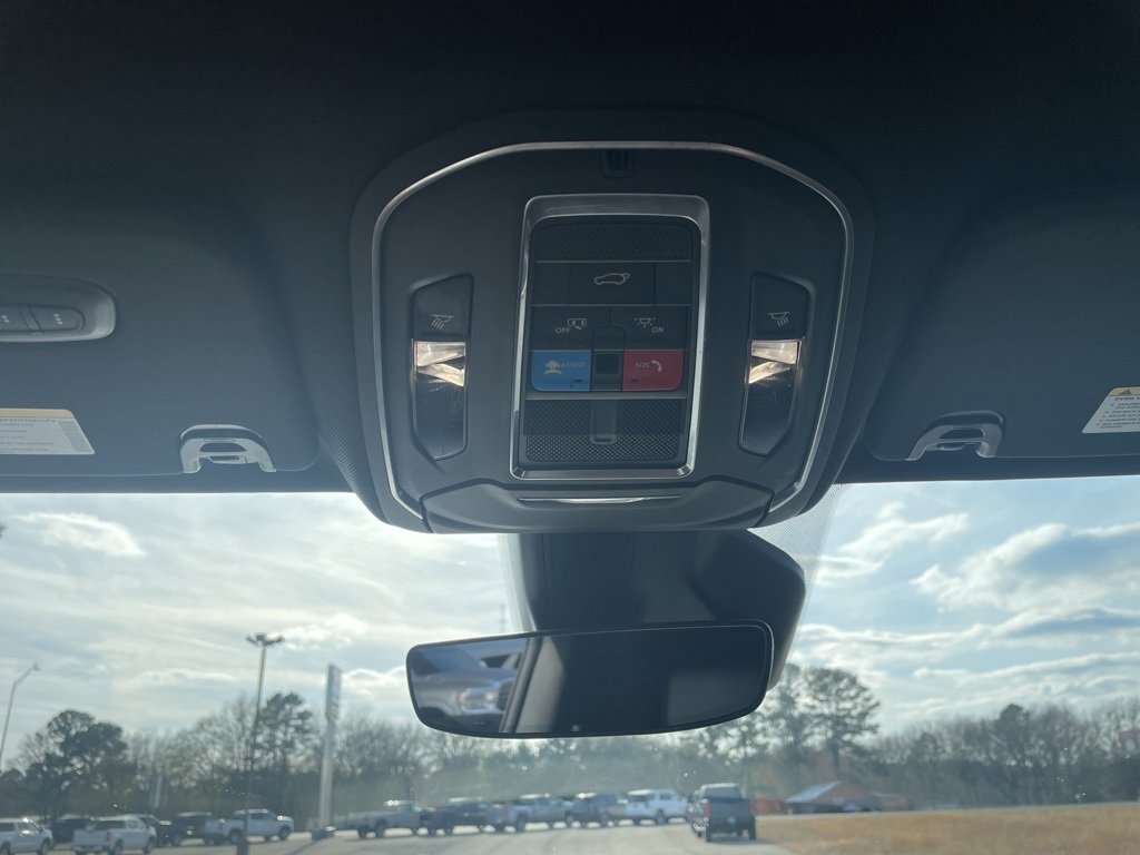 Used 2022 Jeep Wagoneer Series II w/ Rear Seat Video Group 1 image 20