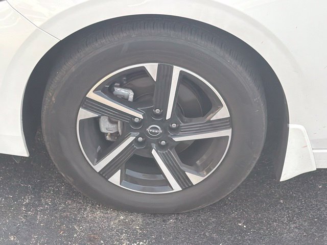 Used 2025 Nissan Sentra SV FWD image 10
