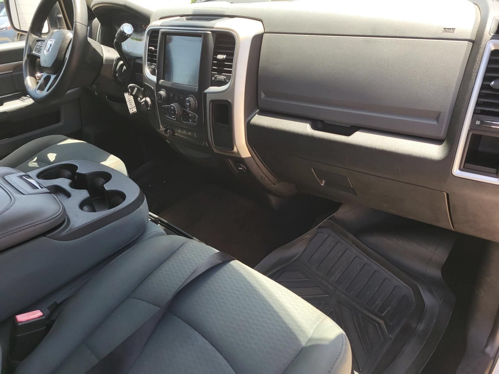 Used 2017 RAM 2500 SLT AWD/4WD image 8