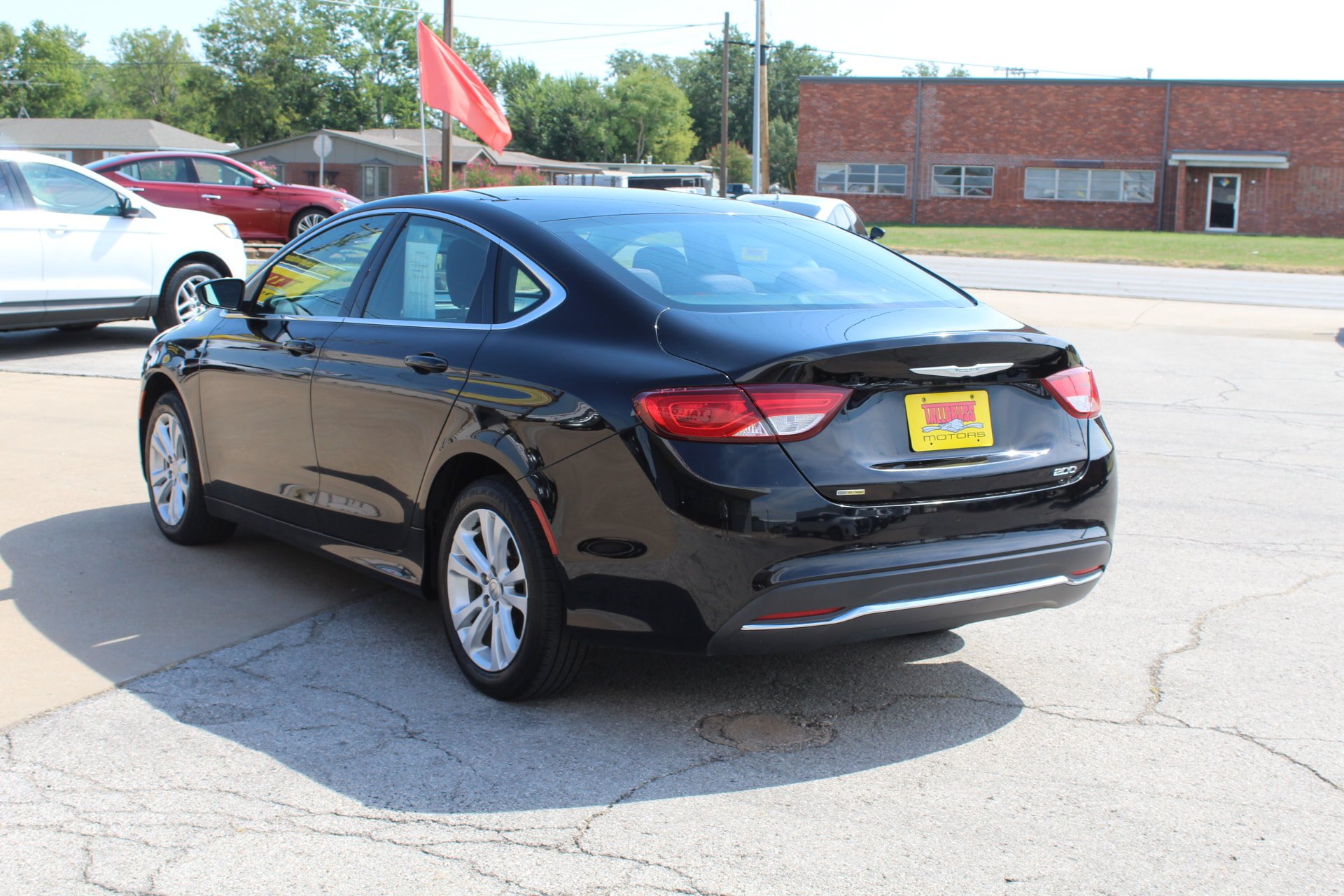 Used 2015 Chrysler 200 Limited FWD image 7