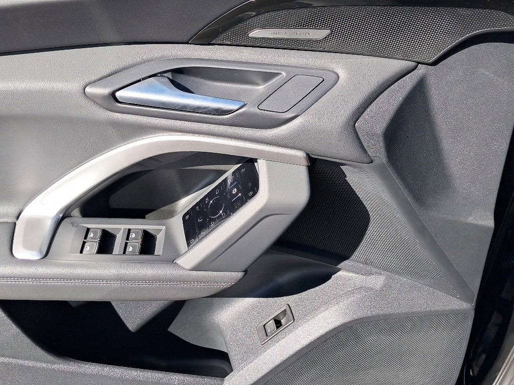 New 2025 Audi Q5 Premium Plus image 14