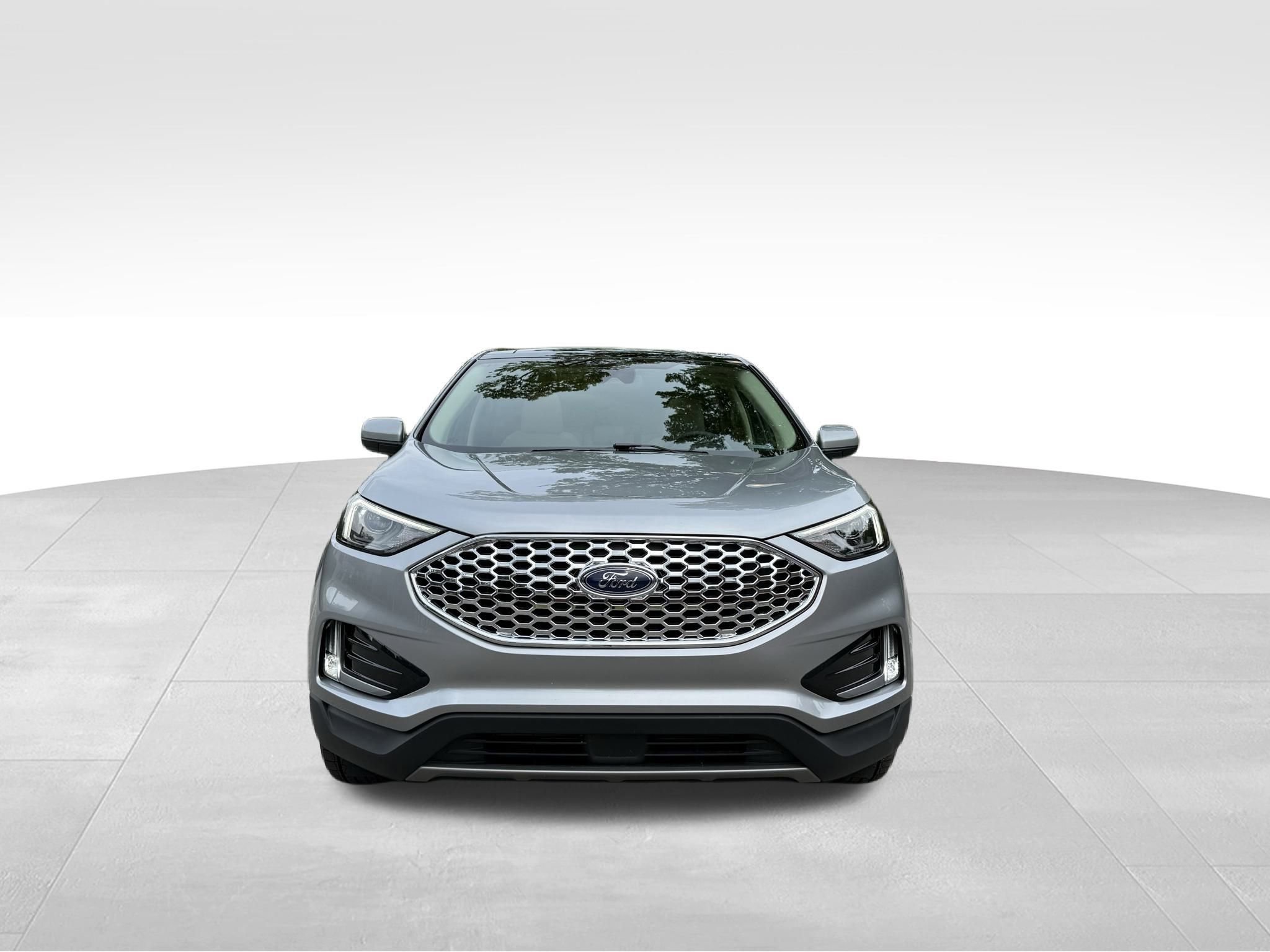 Used 2024 Ford Edge SEL w/ Convenience Package image 6