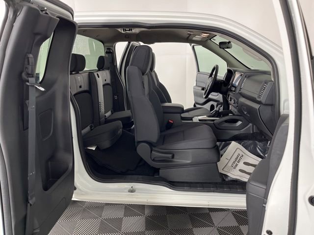 Used 2024 Nissan Frontier S w/ S Utility Package image 41