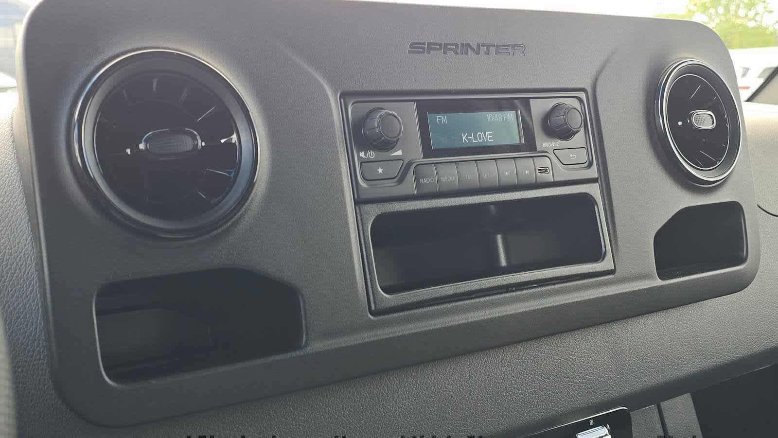 Used 2025 Mercedes-Benz Sprinter 2500 image 34