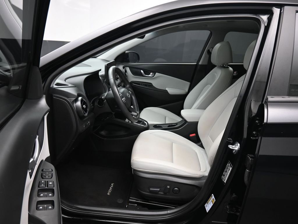 Used 2023 Hyundai Kona Limited w/ Cargo Package image 12