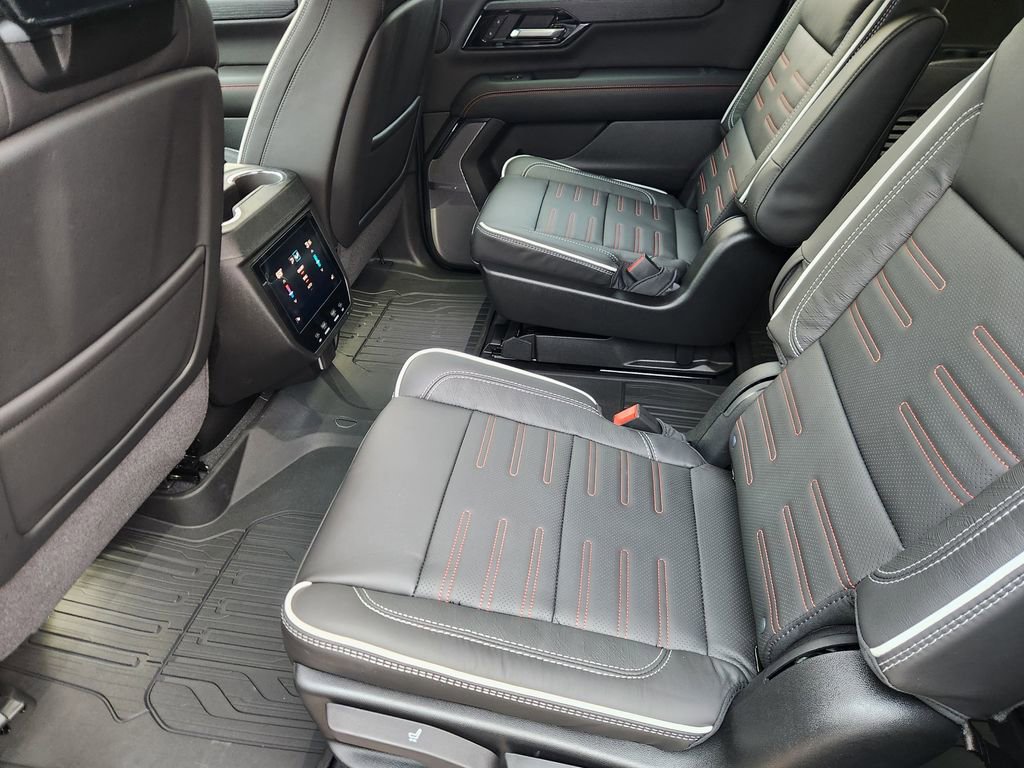 New 2026 GMC Yukon XL AT4 Ultimate w/ LPO, Floor Liner Package image 20