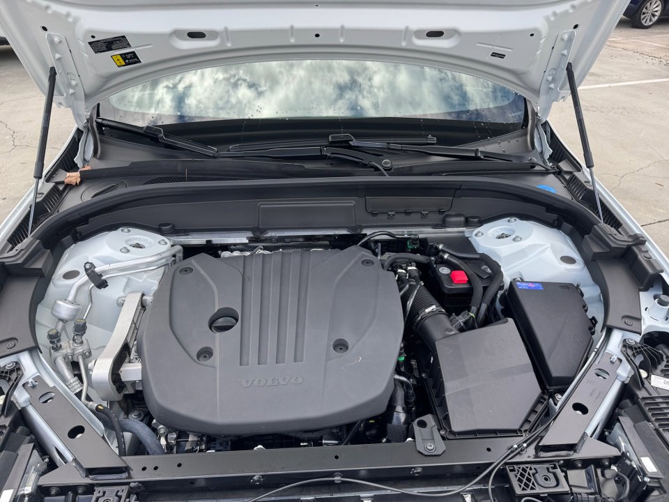 New 2026 Volvo XC60 B5 Plus w/ Protection Package Premier image 16