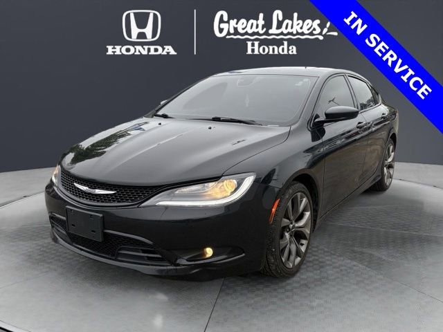 Used 2016 Chrysler 200 S w/ Navigation & Sound Group I FWD image 2