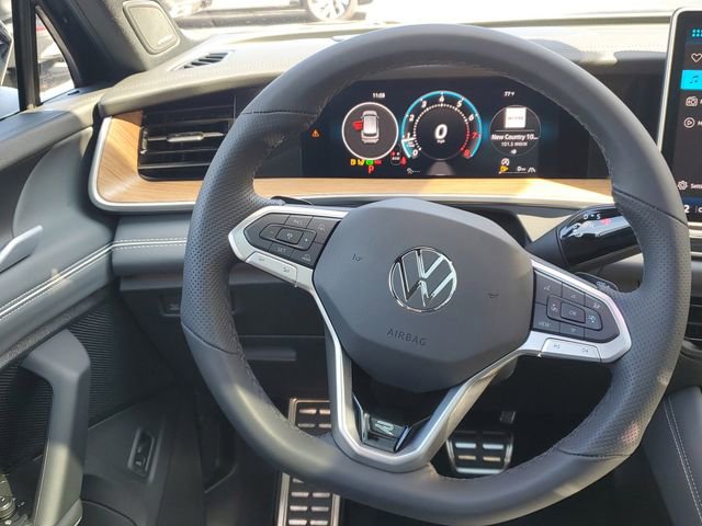 New 2026 Volkswagen Tiguan SEL R-Line image 28