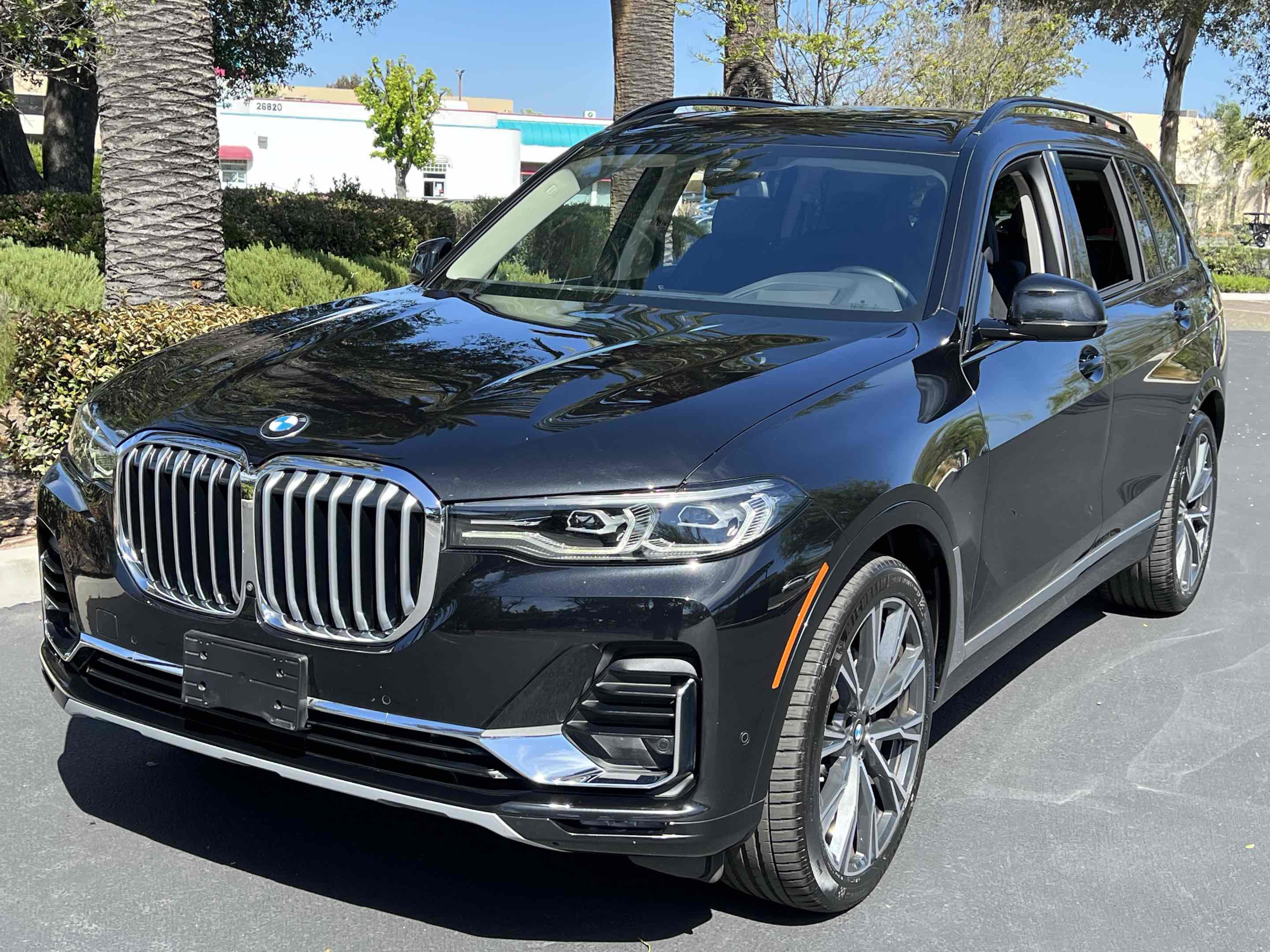 Used 2022 BMW X7 xDrive40i w/ Premium Package AWD/4WD image 24