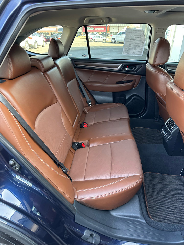 Used 2018 Subaru Outback 3.6R Touring w/ Popular Package #3 image 14