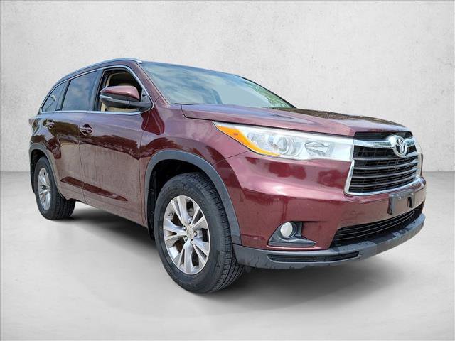 Used 2015 Toyota Highlander XLE AWD/4WD image 3