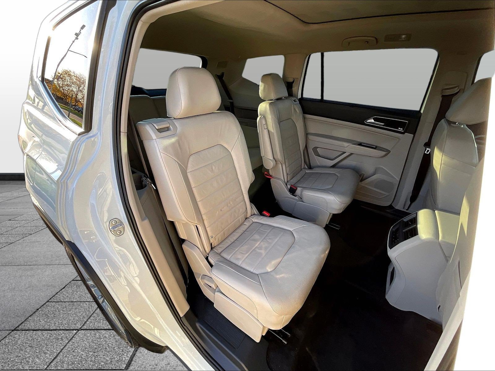 Used 2018 Volkswagen Atlas SEL Premium AWD/4WD image 28