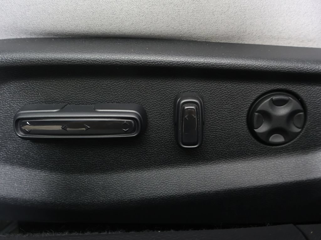 Used 2020 Honda Accord EX image 29