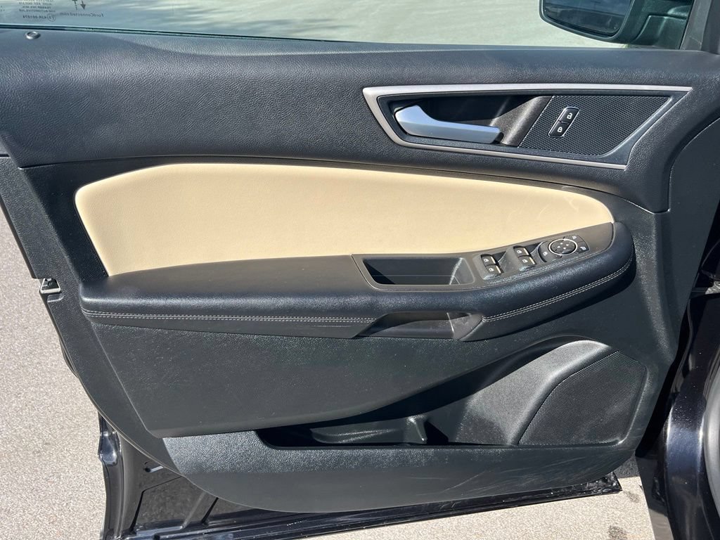 Used 2023 Ford Edge SEL AWD/4WD image 17