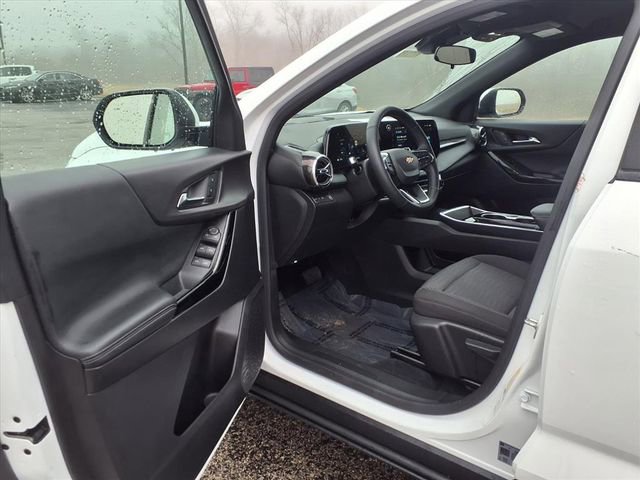 Used 2025 Chevrolet Equinox LT image 48