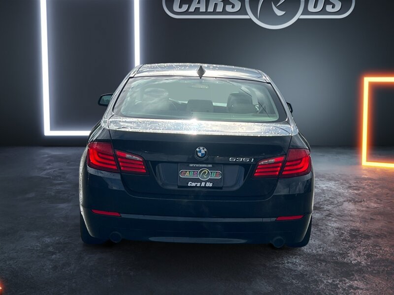 Used 2011 BMW 535i Sedan RWD image 4