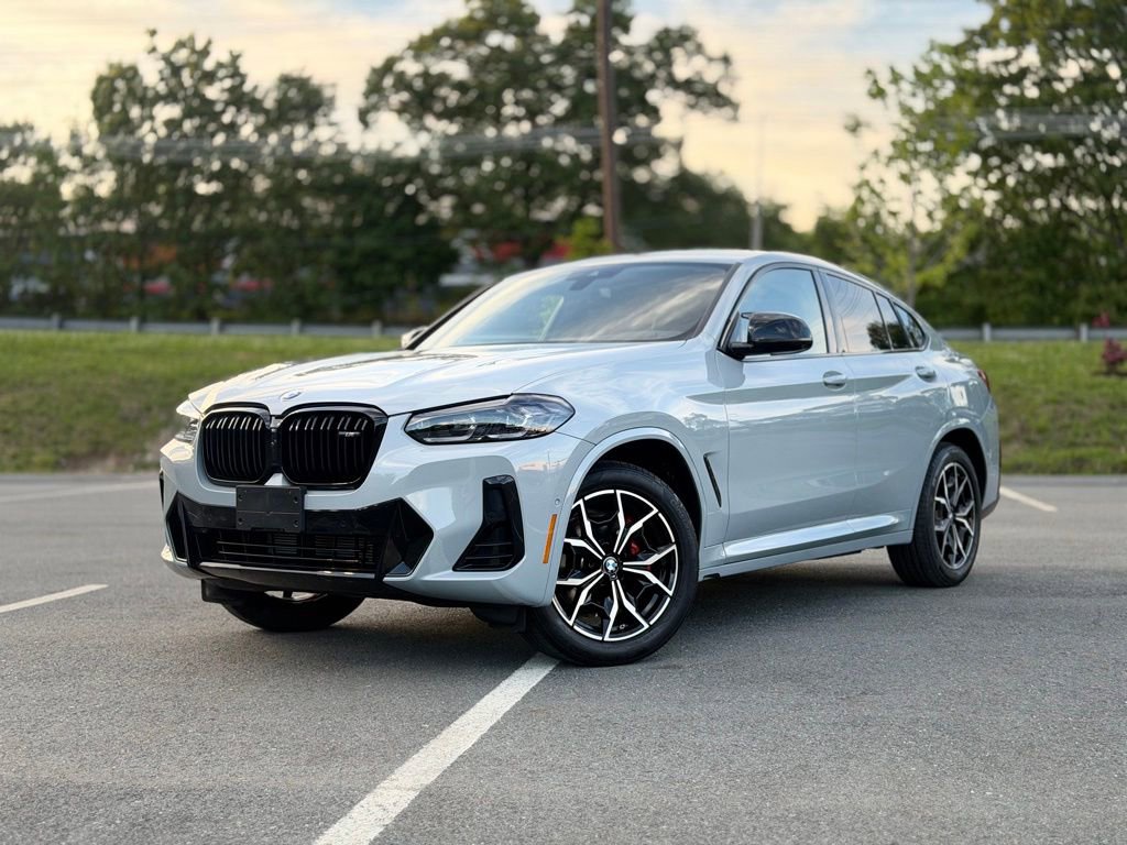 Certified 2025 BMW X4 M40i w/ Premium Package AWD/4WD image 1