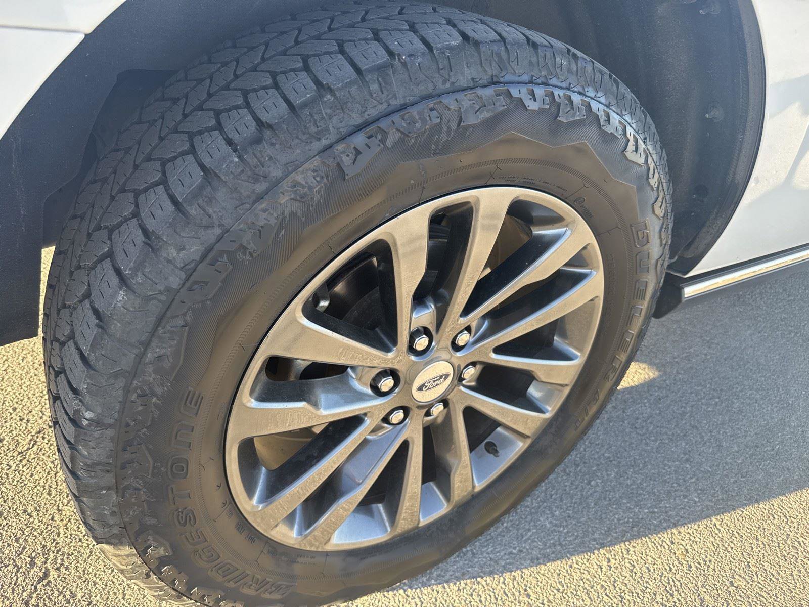 Used 2021 Ford Expedition Limited image 15