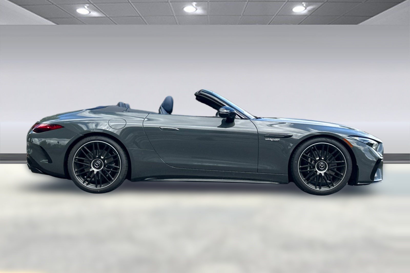 New 2026 Mercedes-Benz SL 63 AMG 4MATIC image 7