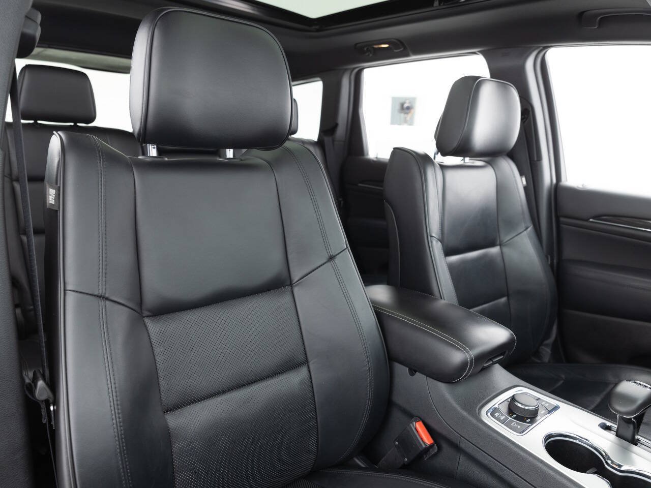 Used 2015 Jeep Grand Cherokee High Altitude AWD/4WD image 26