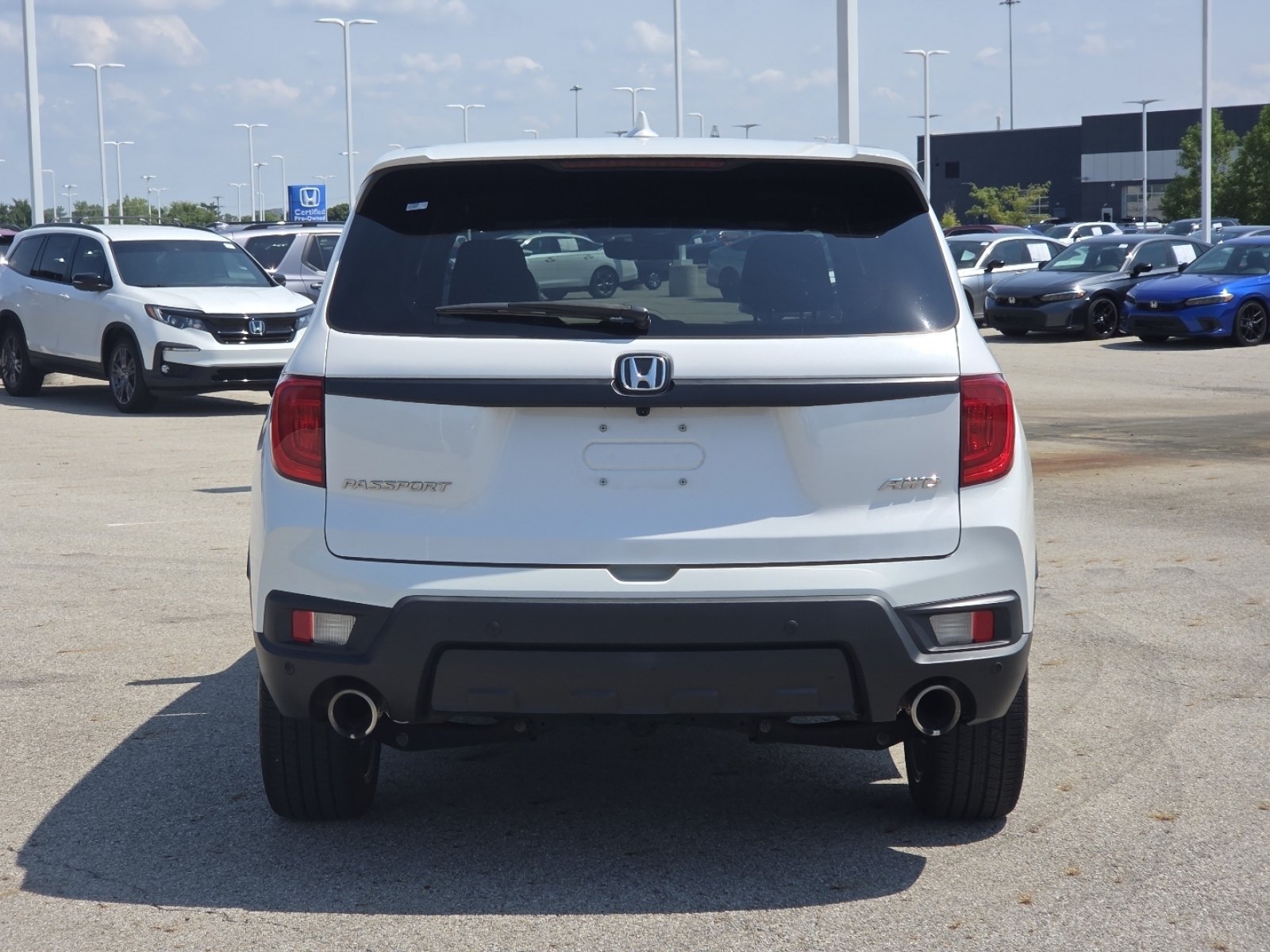 Used 2023 Honda Passport EX-L image 17