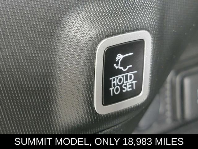 Used 2024 Jeep Grand Cherokee Summit w/ Adv Protech Group IV AWD/4WD image 15