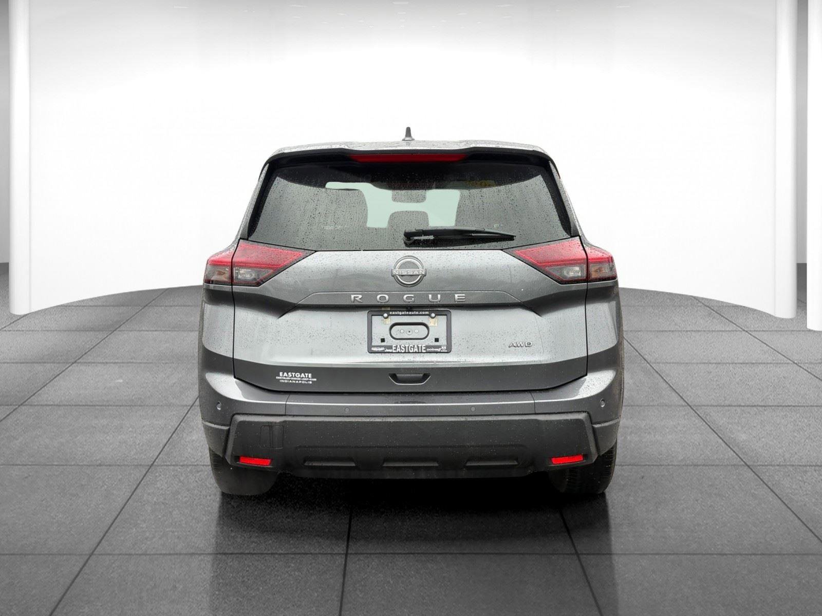 Used 2026 Nissan Rogue SV AWD/4WD image 6