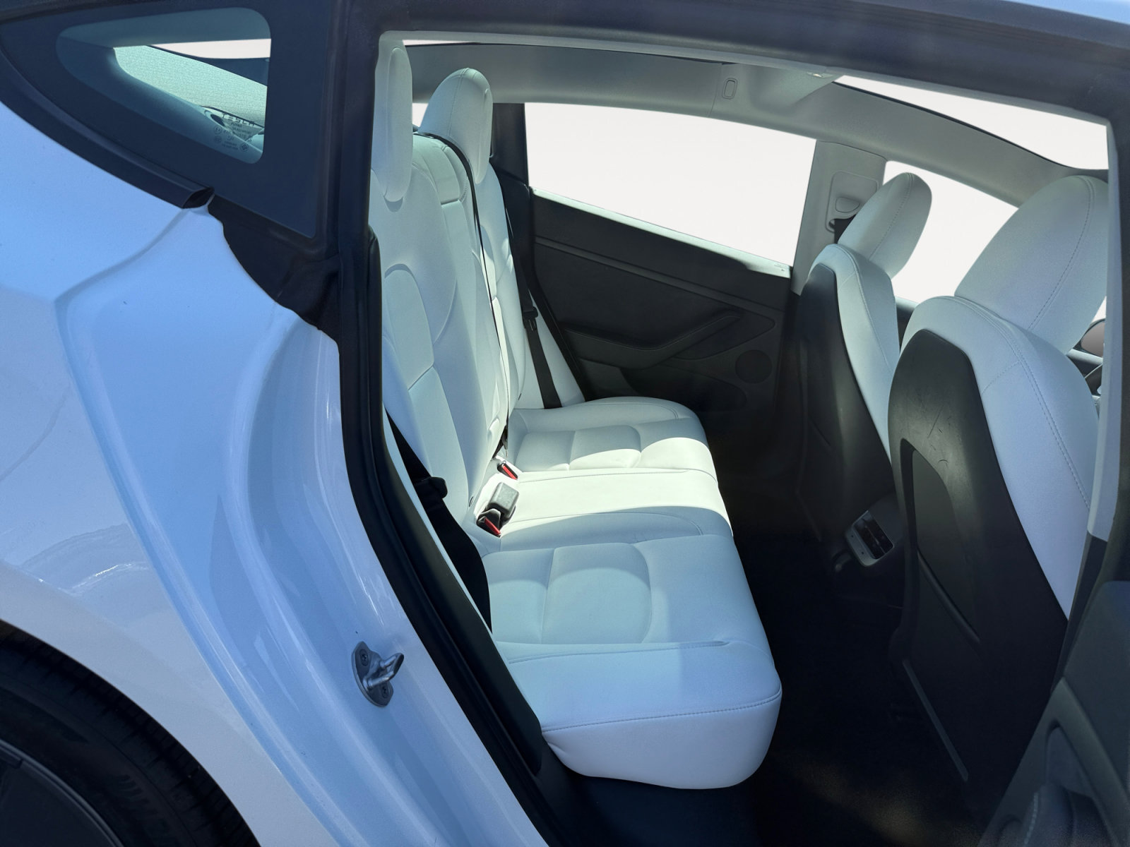 Used 2023 Tesla Model 3 Standard Range RWD image 18