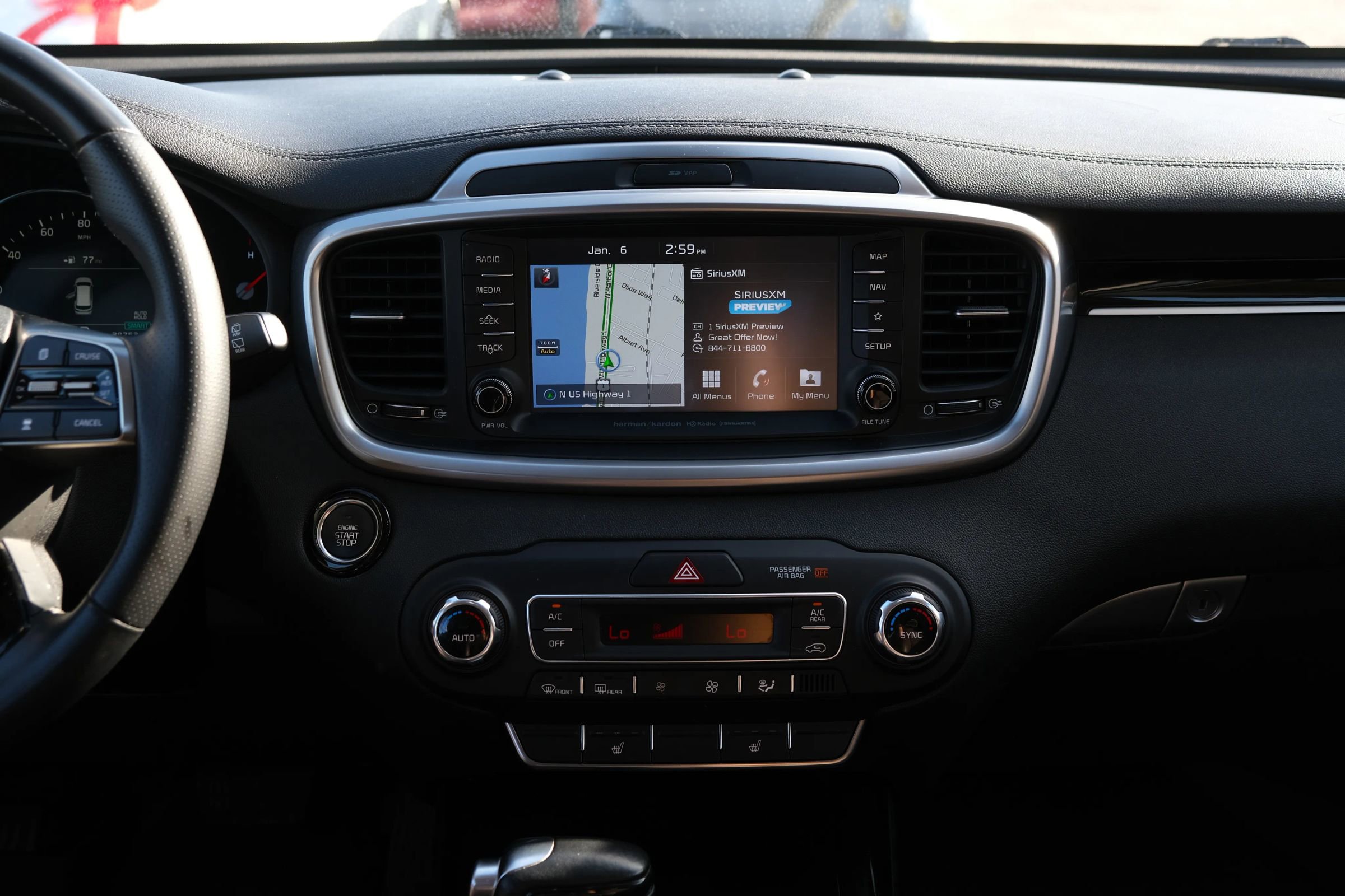 Used 2019 Kia Sorento SX image 29