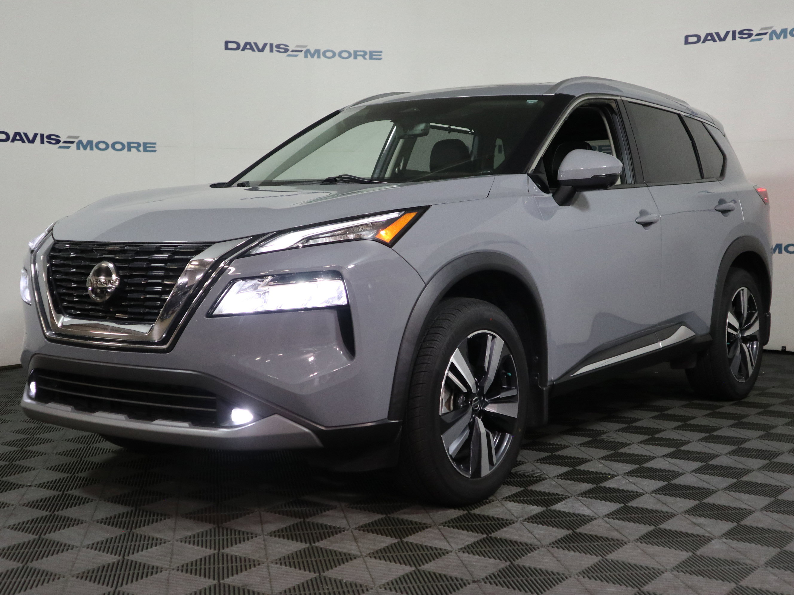 Used 2021 Nissan Rogue SL AWD/4WD image 12