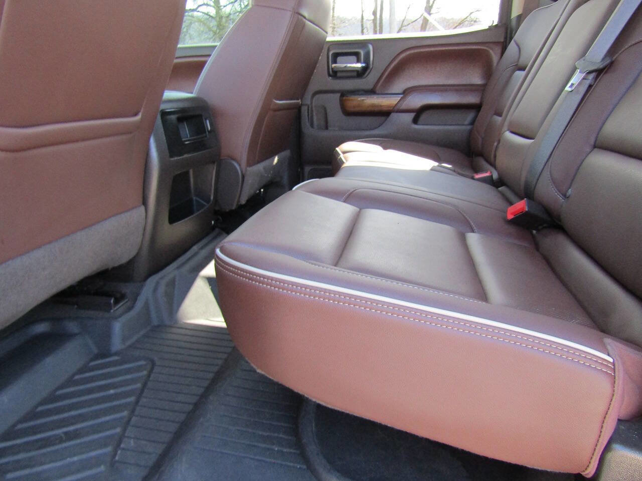 Used 2019 Chevrolet Silverado 2500 High Country w/ Duramax Plus Package image 18