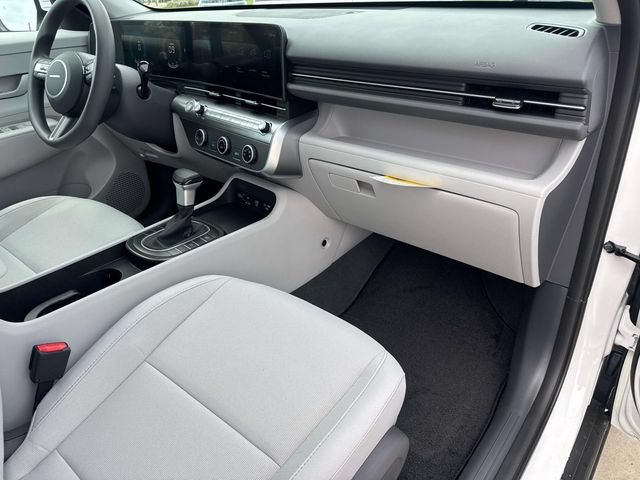 New 2026 Hyundai Kona SE FWD image 17