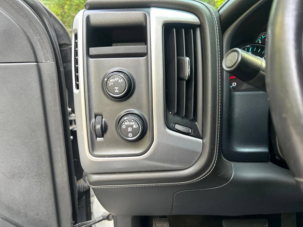 Used 2017 GMC Sierra 1500 SLE w/ SLE Value Package AWD/4WD image 25