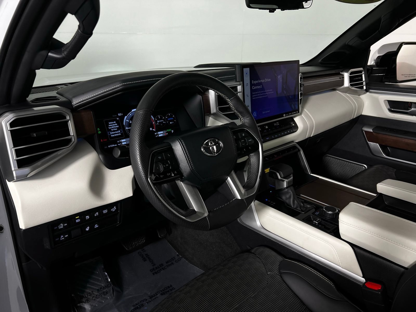 Used 2024 Toyota Tundra Capstone AWD/4WD image 12