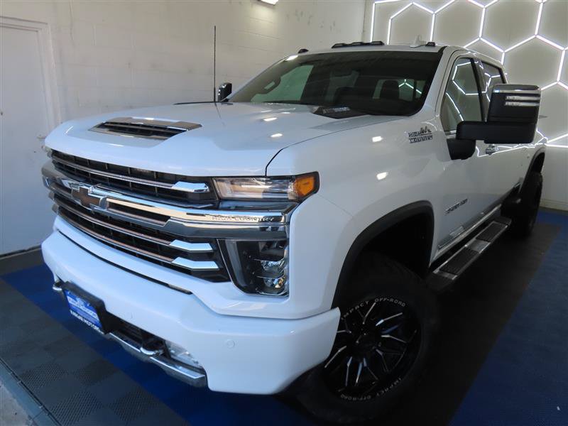 Used 2021 Chevrolet Silverado 3500 High Country w/ Z71 Off-Road Package AWD/4WD image 4