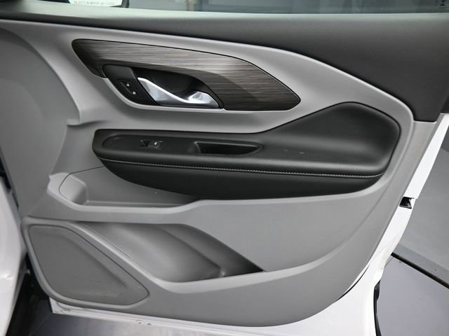 Used 2024 GMC Terrain SLE image 36