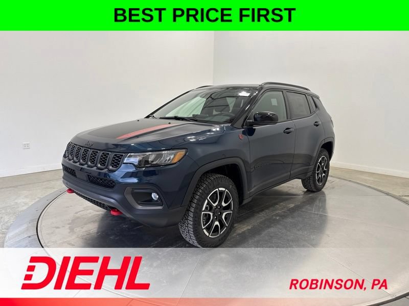 New 2026 Jeep Compass Trailhawk w/ Sun, Sound & Navigation Group AWD/4WD image 3