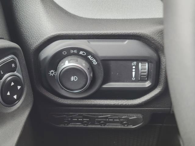 Used 2024 Jeep Wrangler Sport S image 11