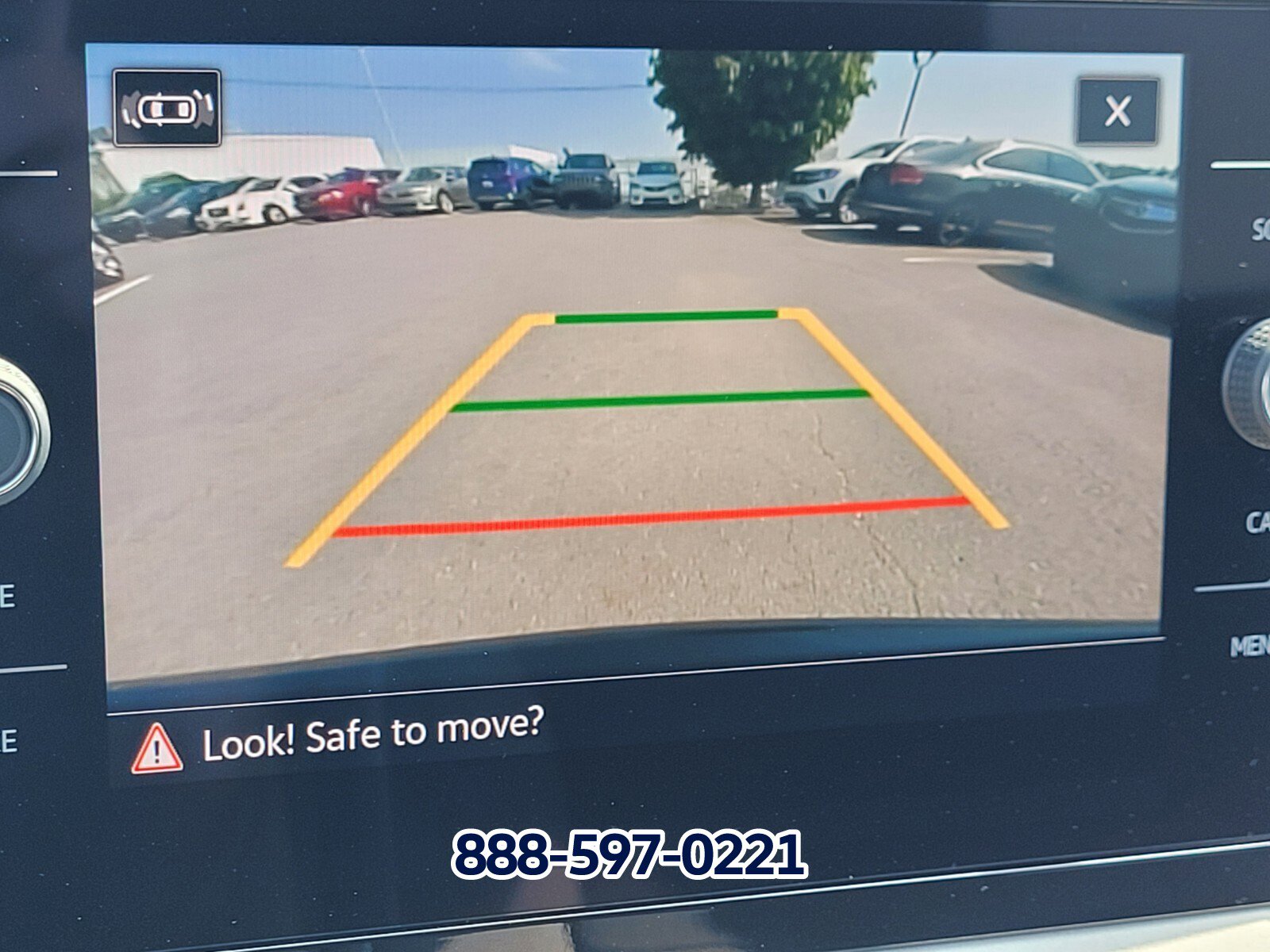 New 2025 Volkswagen Taos SE image 12