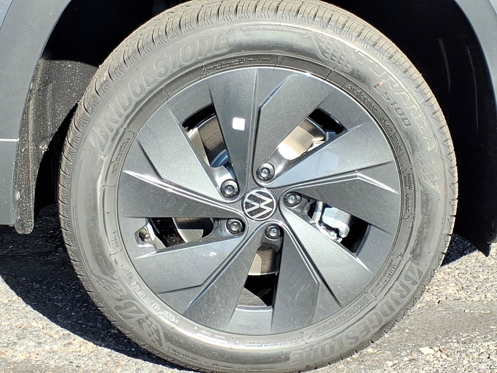 New 2026 Volkswagen Taos S FWD image 7