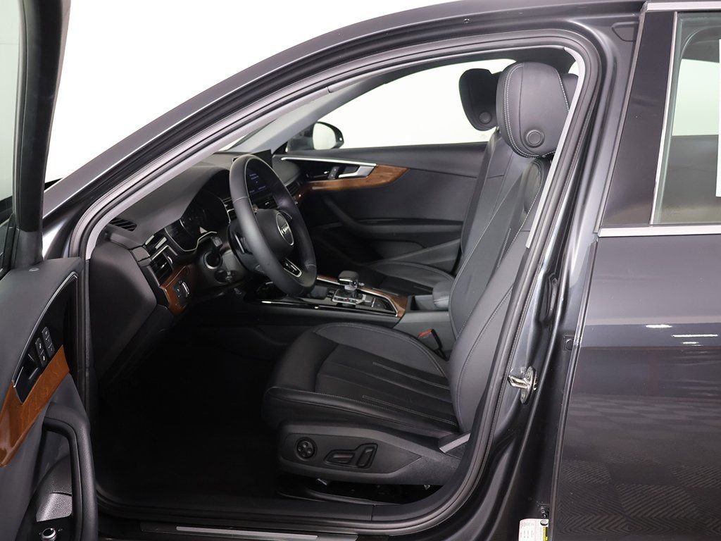 Used 2023 Audi A4 2.0T Premium image 29