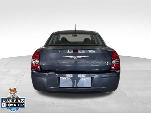 Used 2008 Chrysler 300 LX RWD image 4