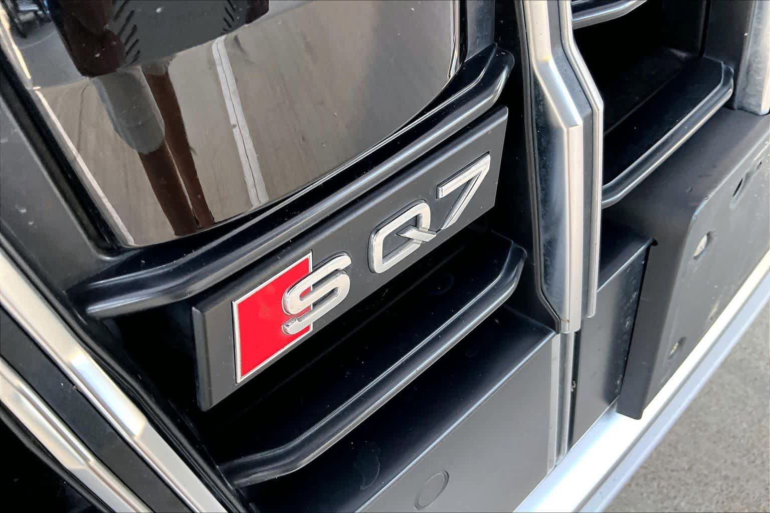 Used 2022 Audi SQ7 Prestige AWD/4WD image 14