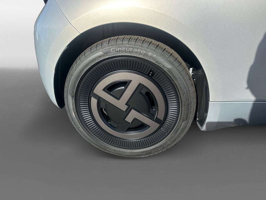 New 2025 FIAT 500 e FWD image 10