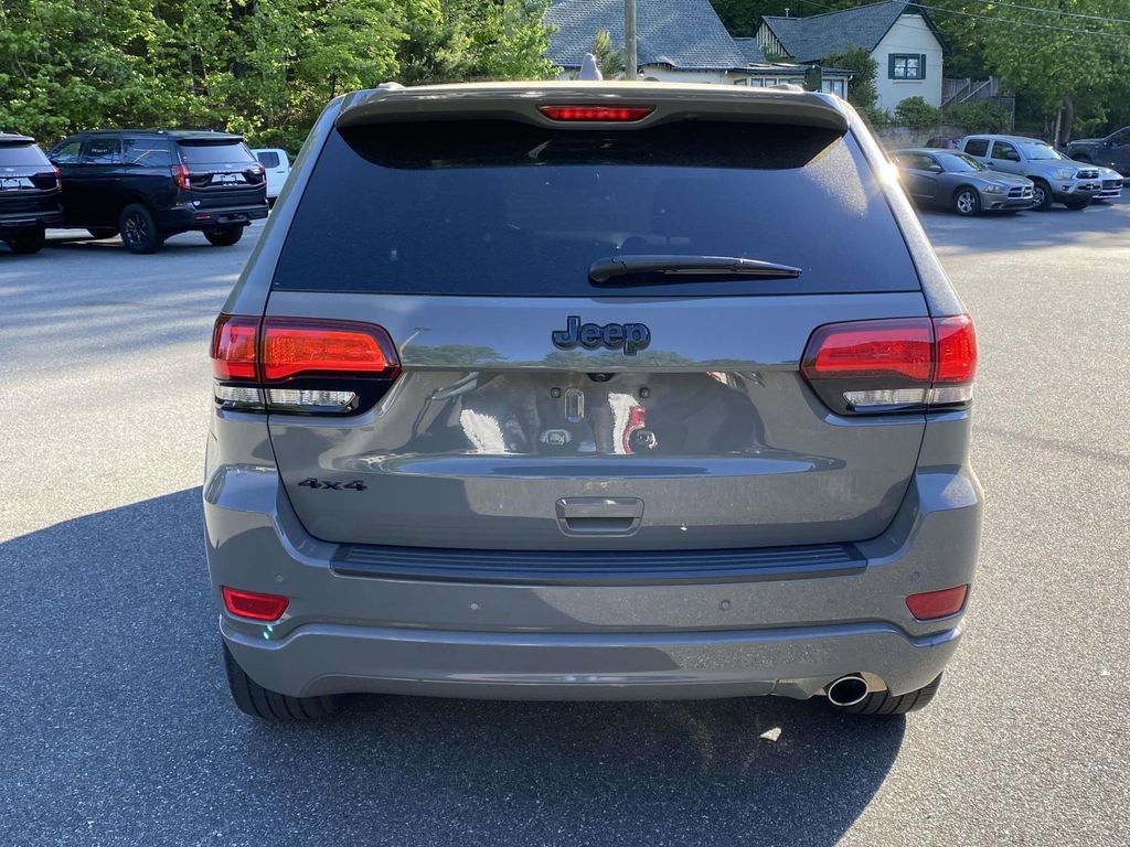 Used 2020 Jeep Grand Cherokee Altitude image 5