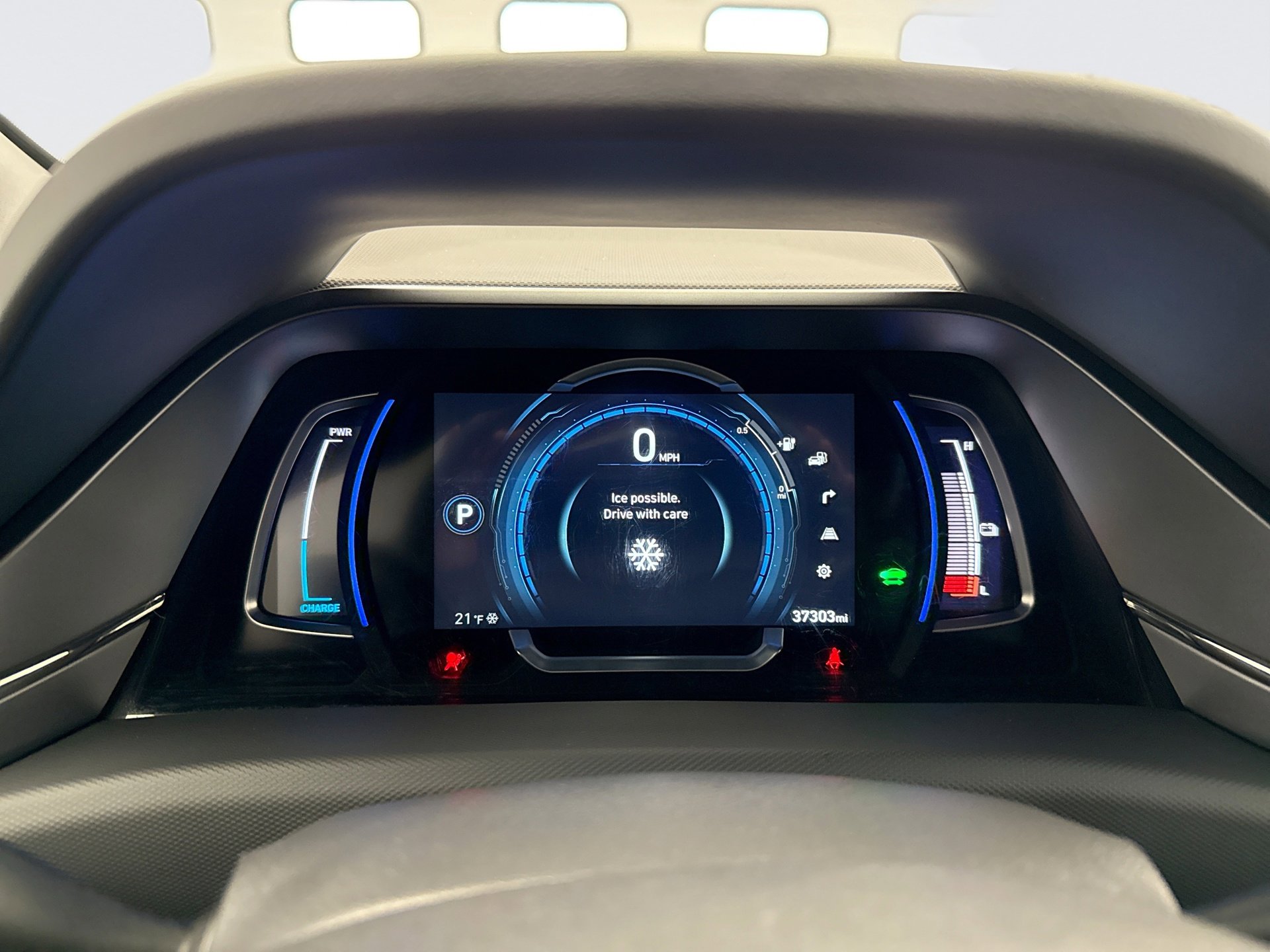 Used 2021 Hyundai Ioniq Limited image 13